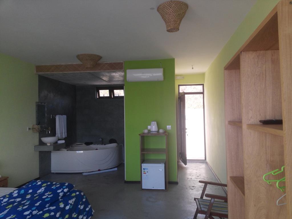 Hotel Le Pandanus Quatre Vents Exterior foto